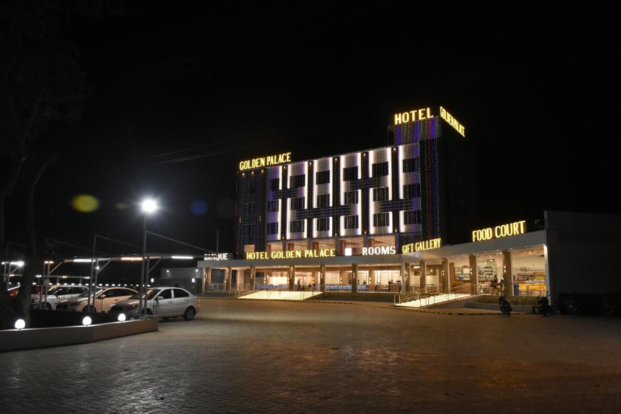 Hotel Golden Palace & Rooms Hālol Esterno foto